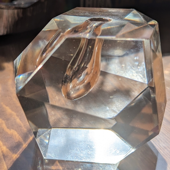 Petite, Mid-Century Modern, faceted crystal "Orchid" bud vase by Timo Sarpaneva - Picture 4 of 14